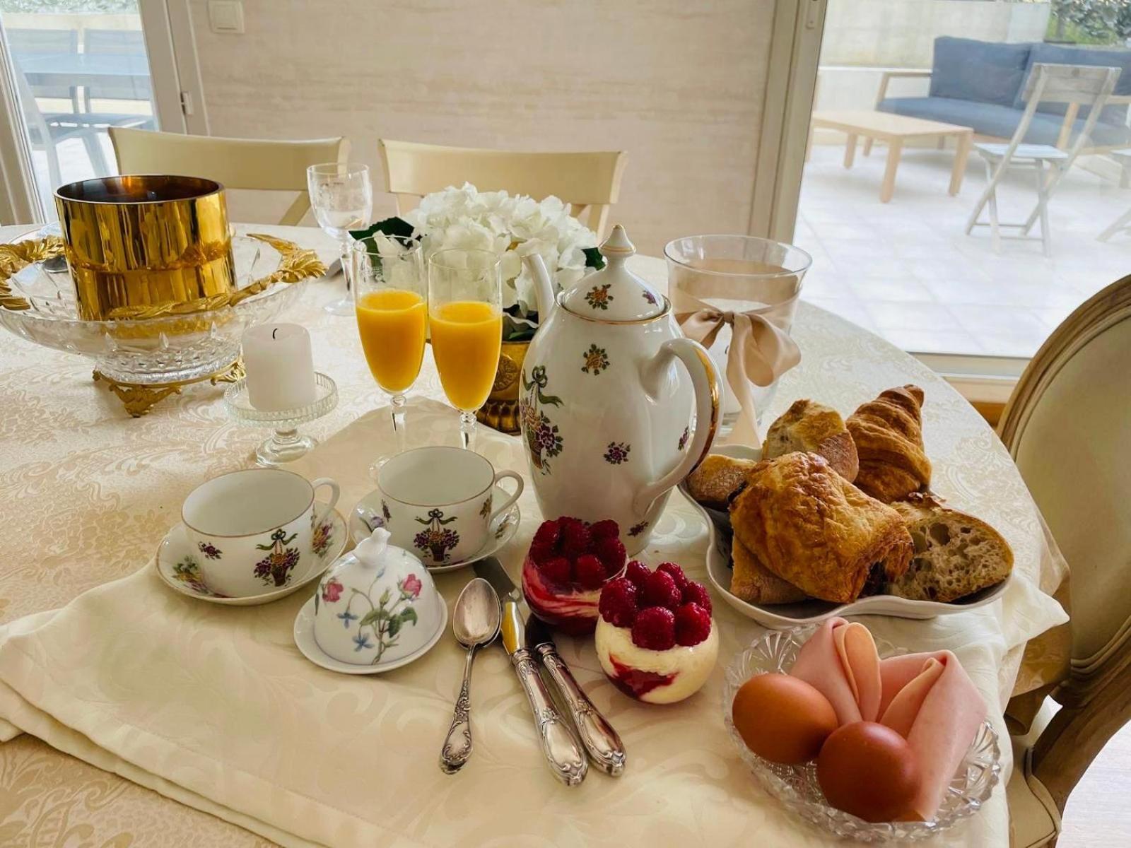 Grace & Breakfast Bed & Breakfast Beausoleil Bagian luar foto